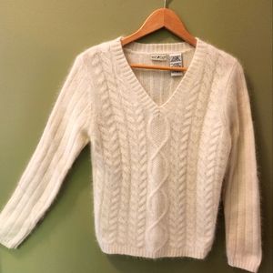 White Stag Long Sleeve Knit Off-White Sweater, M